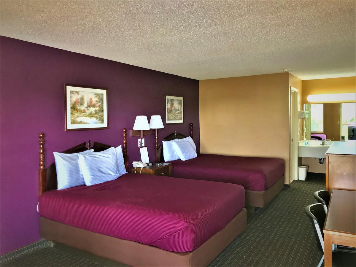 Star Plus Inn & Suites Selmer Extérieur photo