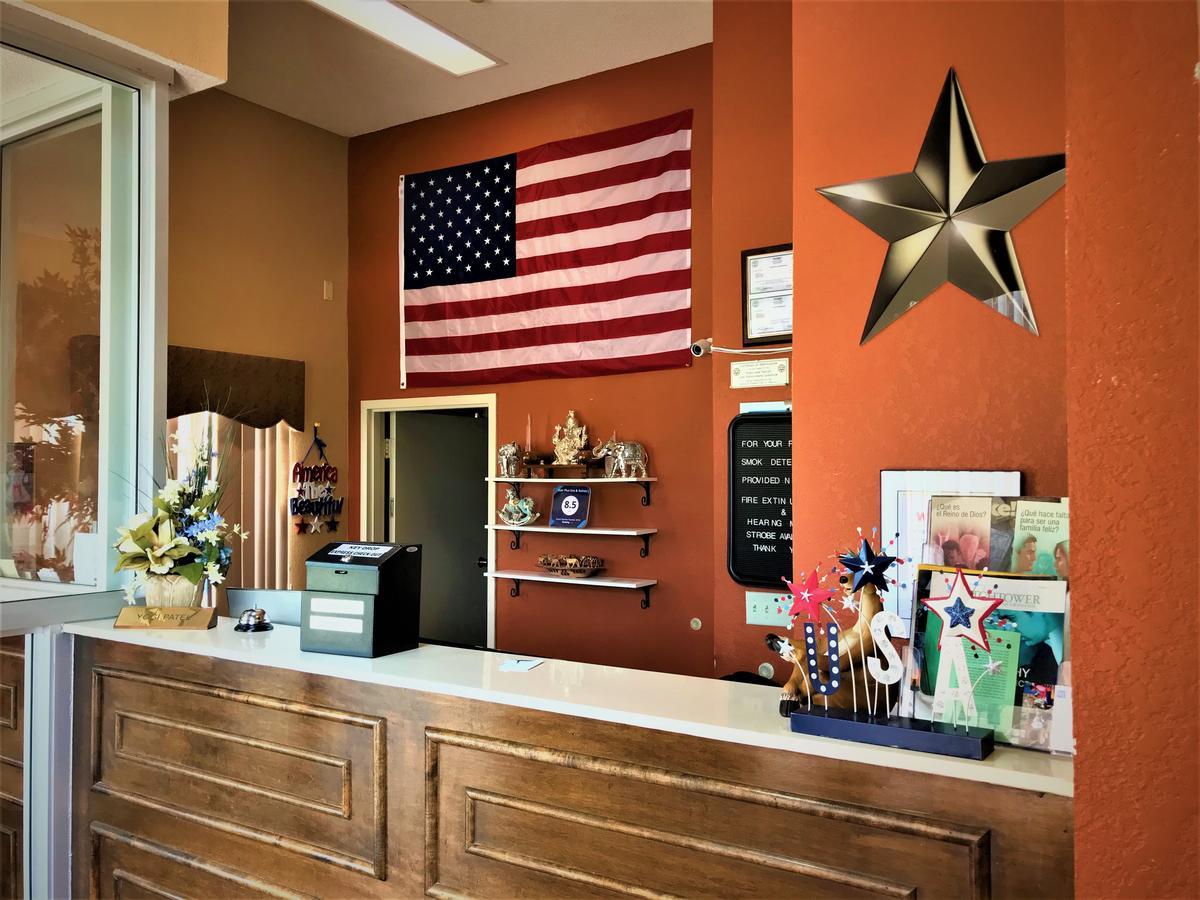 Star Plus Inn & Suites Selmer Extérieur photo