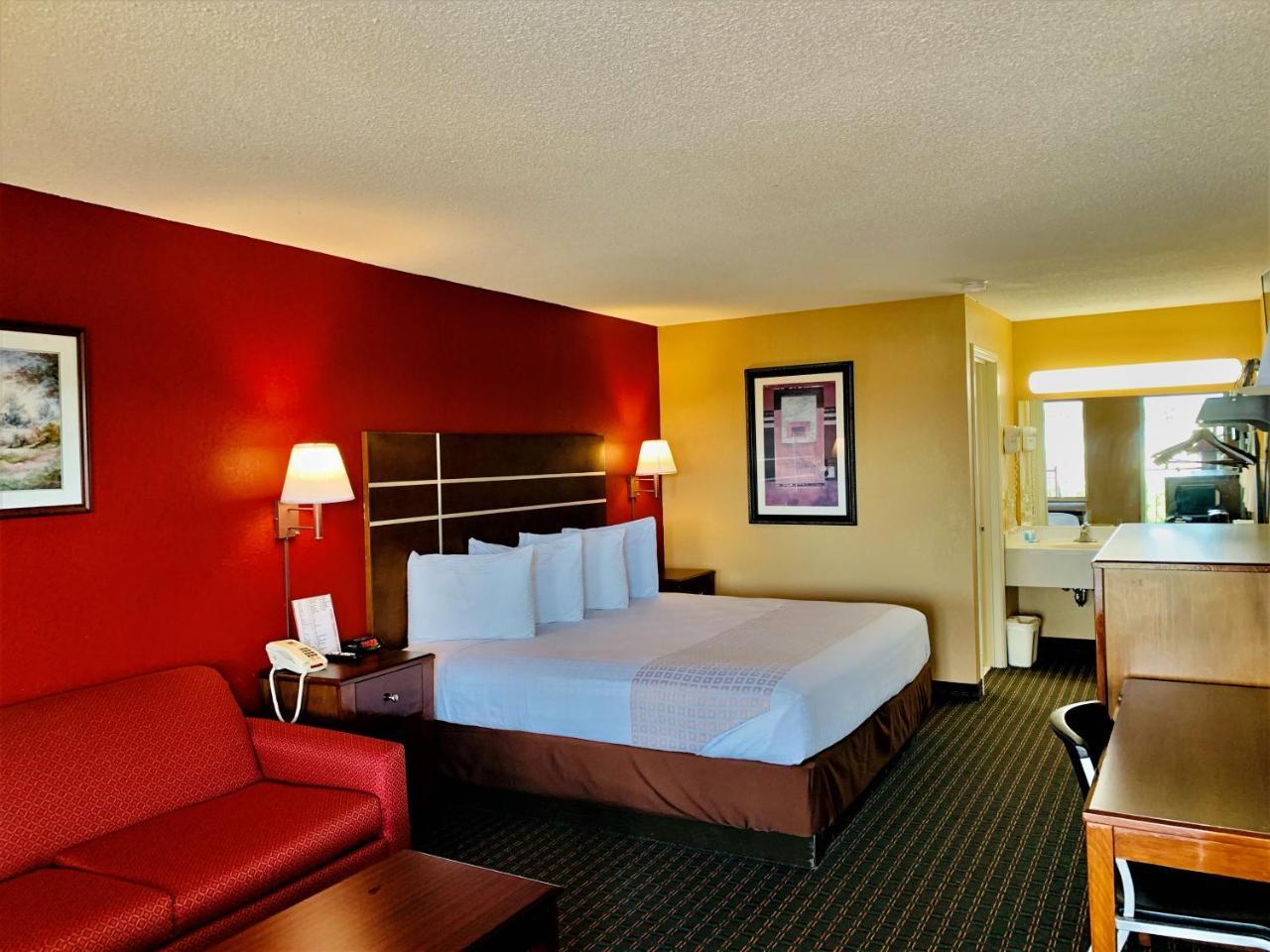 Star Plus Inn & Suites Selmer Extérieur photo
