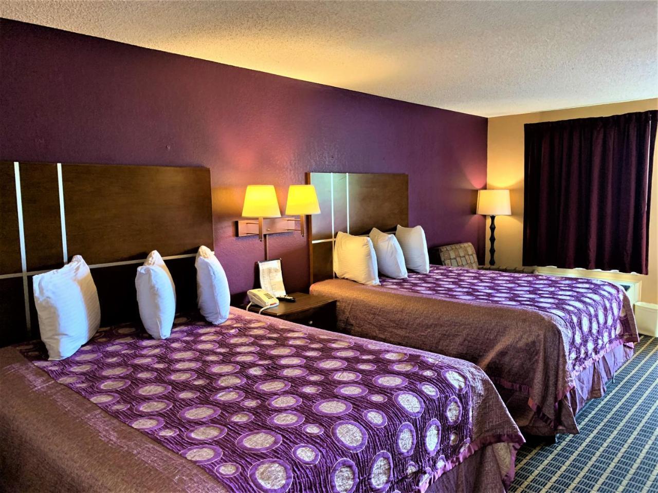 Star Plus Inn & Suites Selmer Extérieur photo