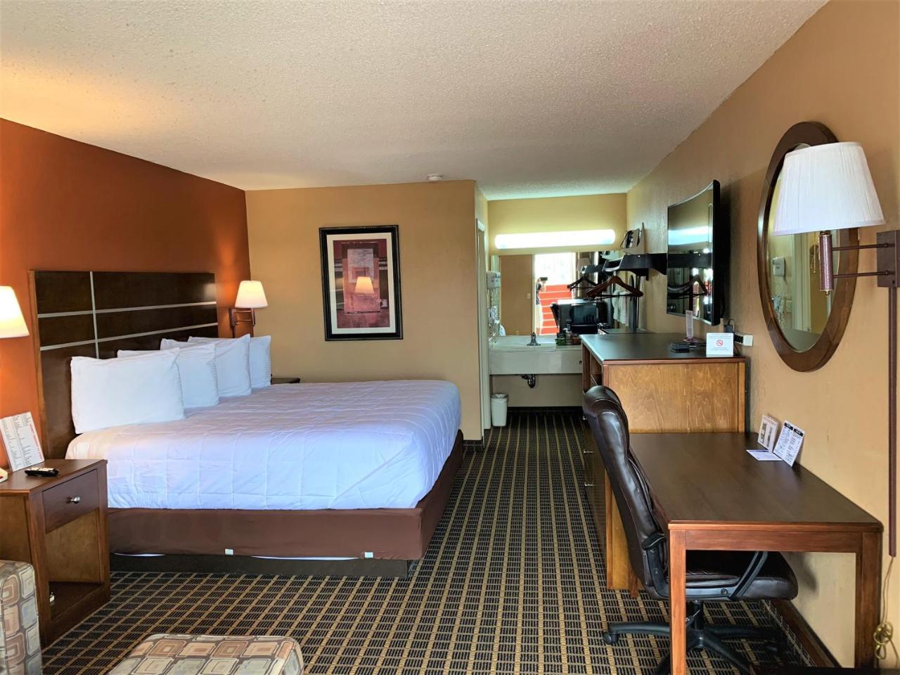 Star Plus Inn & Suites Selmer Extérieur photo