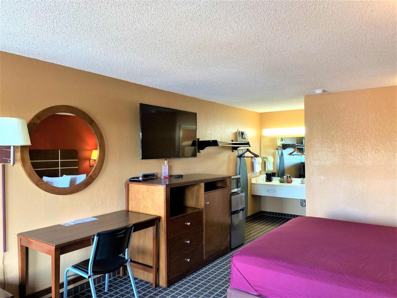 Star Plus Inn & Suites Selmer Extérieur photo