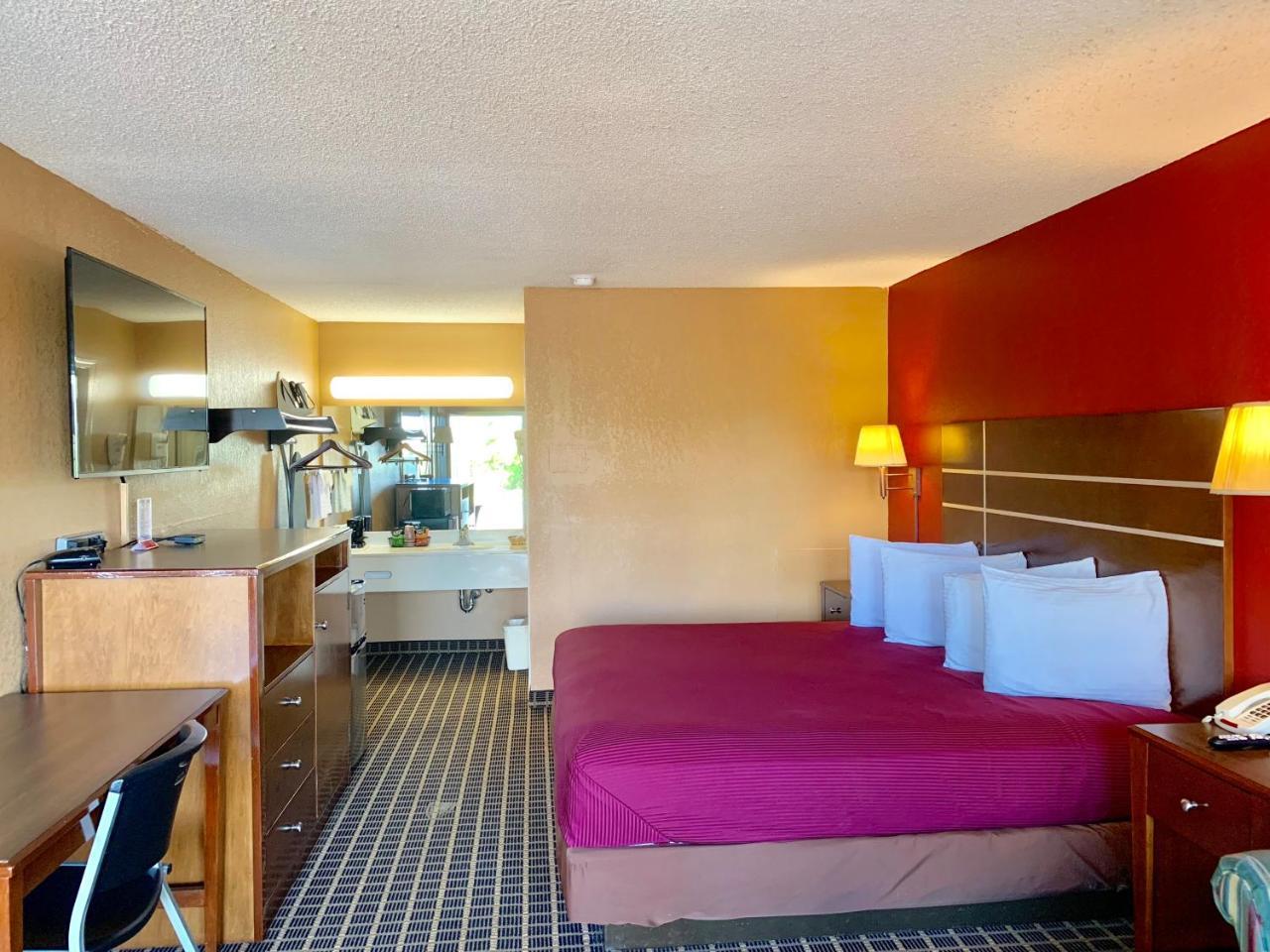 Star Plus Inn & Suites Selmer Extérieur photo