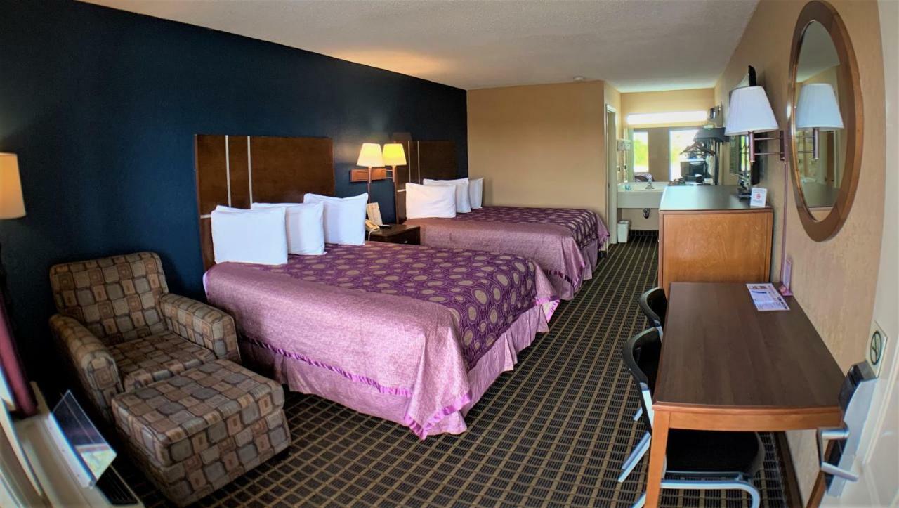 Star Plus Inn & Suites Selmer Extérieur photo